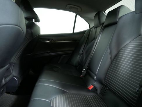 Used 2023 Toyota Camry SE FWD image 15