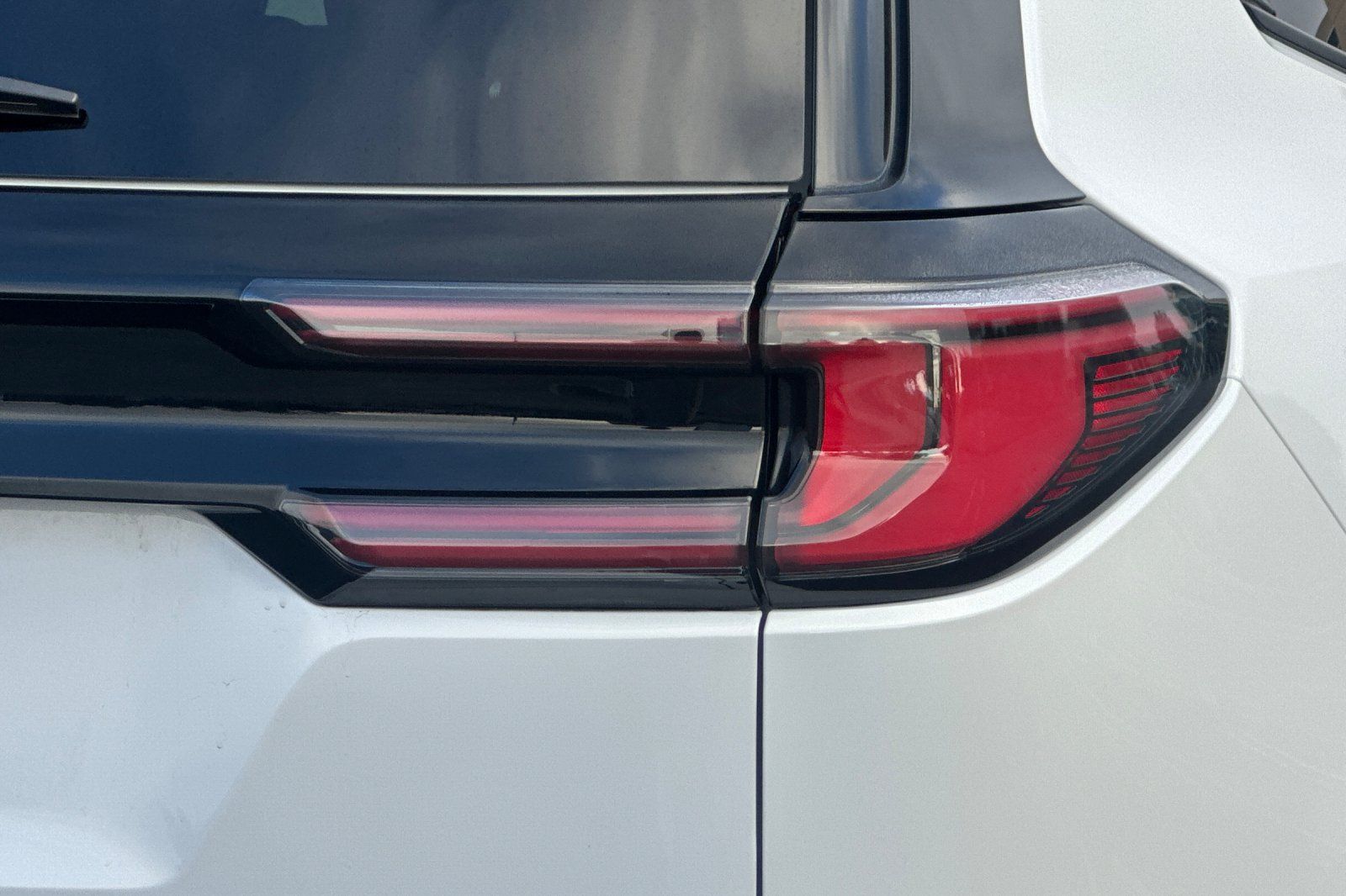 Used 2026 GMC Acadia Elevation FWD image 48