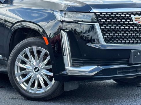 Certified 2022 Cadillac Escalade ESV Premium Luxury AWD/4WD image 14