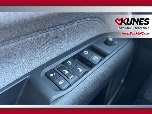 Used 2025 Jeep Compass Latitude image 26