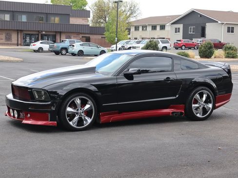 Used 2007 Ford Mustang Coupe RWD image 10