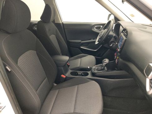 Used 2020 Kia Soul S image 21