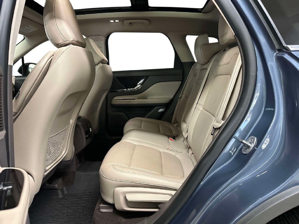 Used 2022 Lincoln Corsair AWD w/ Premium Package image 20