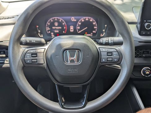 Used 2023 Honda Accord LX image 13