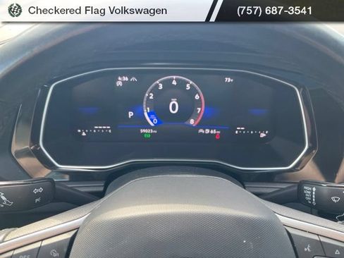 Used 2024 Volkswagen Jetta SE FWD image 31