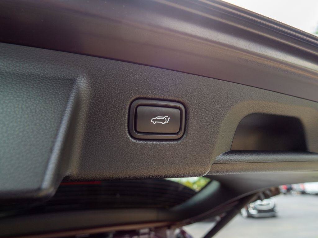 Used 2021 Hyundai Palisade Limited FWD image 11