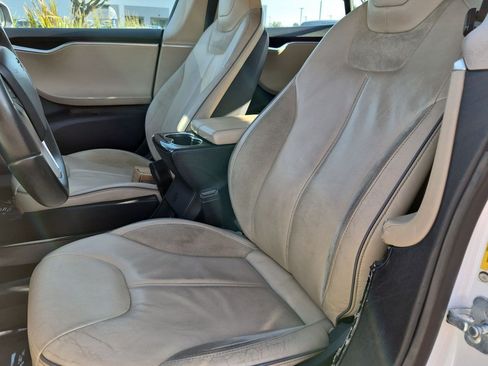 Used 2013 Tesla Model S Performance RWD image 19