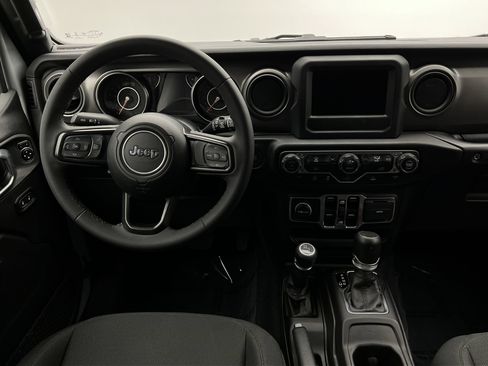 Used 2023 Jeep Wrangler Unlimited Sport AWD/4WD image 12