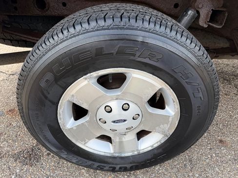 Used 2006 Ford F150 STX AWD/4WD image 18