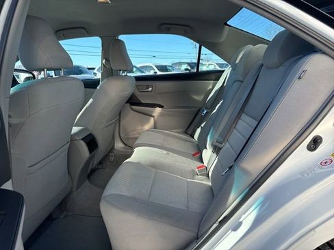 Used 2017 Toyota Camry LE FWD image 22