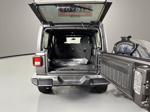 Used 2021 Jeep Wrangler Unlimited Sport AWD/4WD image 26