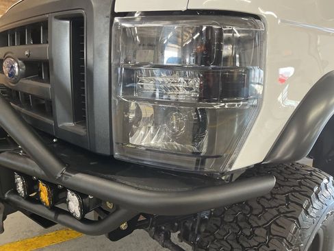 Used 2009 Ford E-350 and Econoline 350 XL image 12