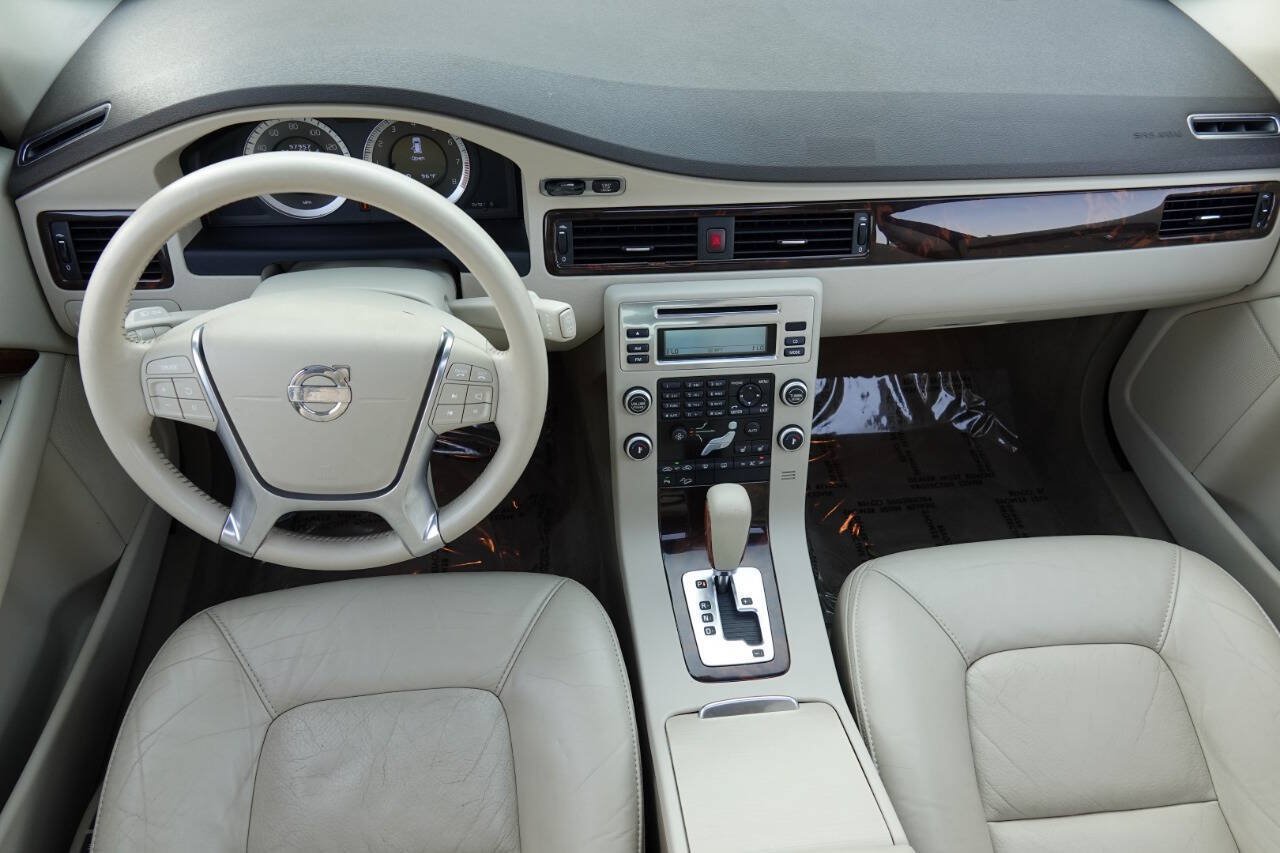 Used 2010 Volvo XC70 T6 AWD/4WD image 81