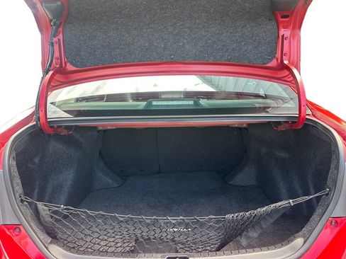 Used 2017 Toyota Corolla SE w/ SE Premium Package image 19