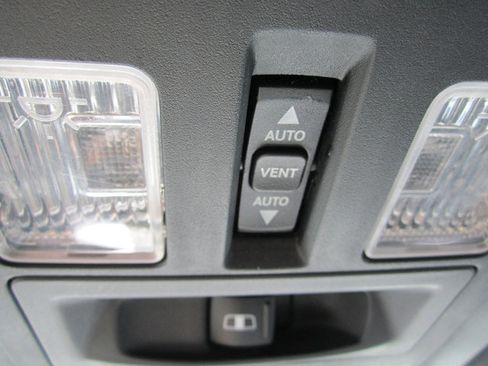 Used 2016 RAM 1500 Limited AWD/4WD image 27