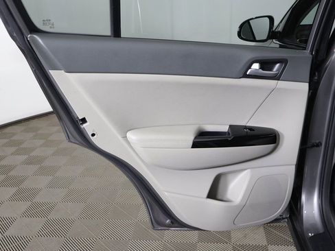 Used 2018 Kia Sportage EX image 22