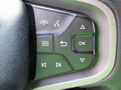 Used 2023 Ford Bronco Badlands image 23