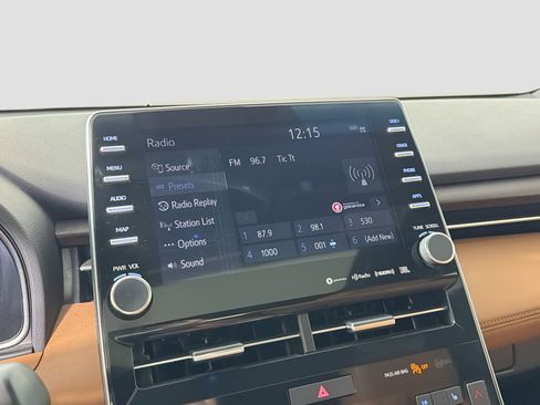 Used 2019 Toyota Avalon Limited w/ Advanced Safety Package FWD image 19