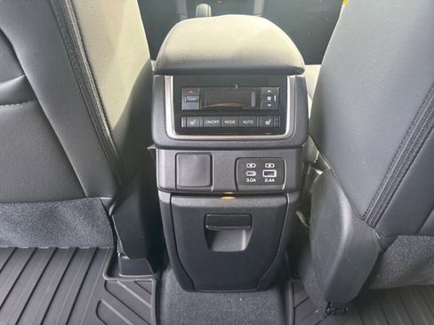 New 2026 Subaru Ascent Limited AWD/4WD image 92
