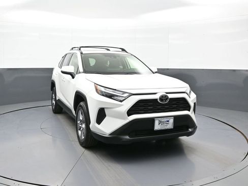 Used 2023 Toyota RAV4 XLE w/ Convenience Package AWD/4WD image 3