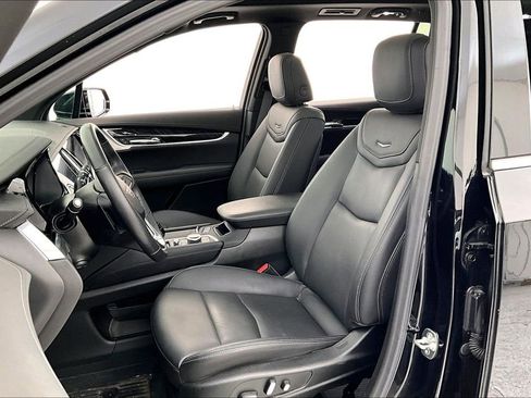 Used 2024 Cadillac XT6 Premium Luxury w/ LPO, Floor Liner Package image 34