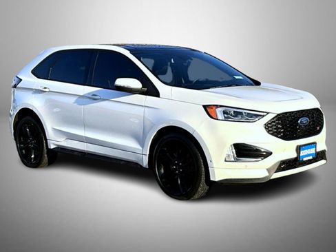 Used 2022 Ford Edge ST w/ Equipment Group 401A image 3
