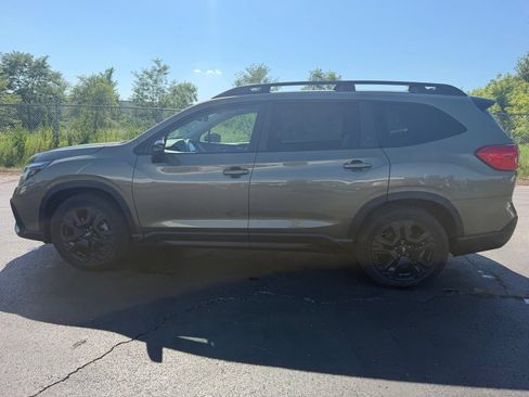 Used 2023 Subaru Ascent Onyx Edition AWD/4WD image 9