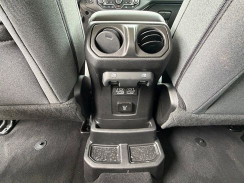 Certified 2025 Jeep Wrangler Unlimited Sahara AWD/4WD image 33