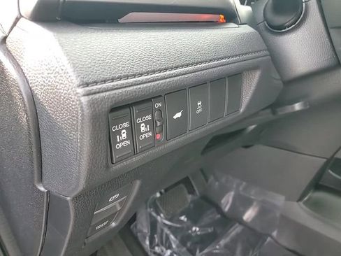 New 2026 Honda Odyssey Sport-L image 11