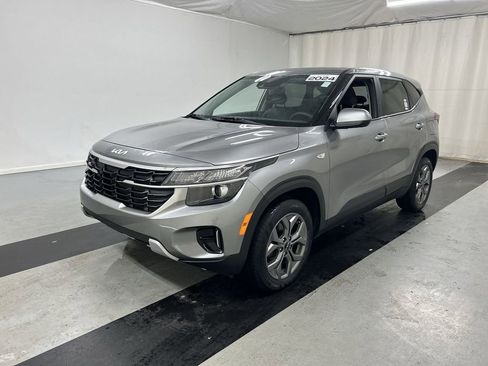 Certified 2024 Kia Seltos LX AWD/4WD image 5