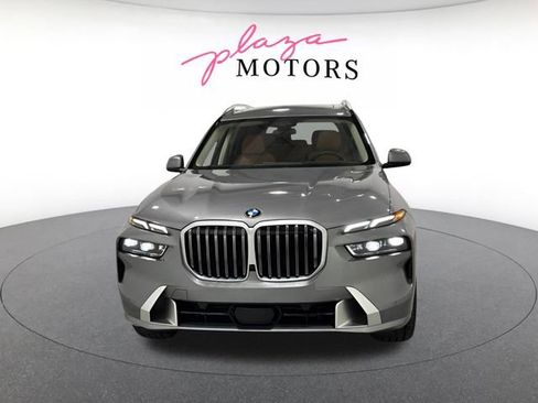 Certified 2026 BMW X7 xDrive40i AWD/4WD image 3