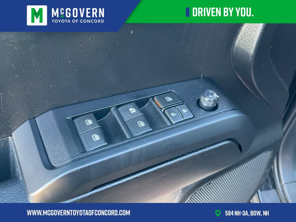 Used 2022 Toyota Tacoma SR AWD/4WD image 14