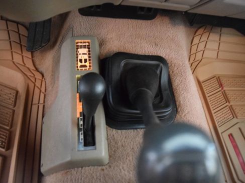 Used 1997 Chevrolet Silverado 1500 4x4 Regular Cab w/ Preferred Equipment Group 2 image 37