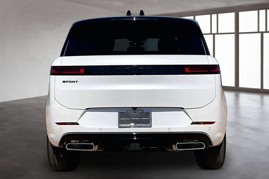 New 2026 Land Rover Range Rover Sport Dynamic SE AWD/4WD image 4