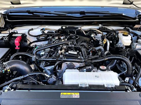 Used 2025 Toyota Tacoma TRD Sport image 30