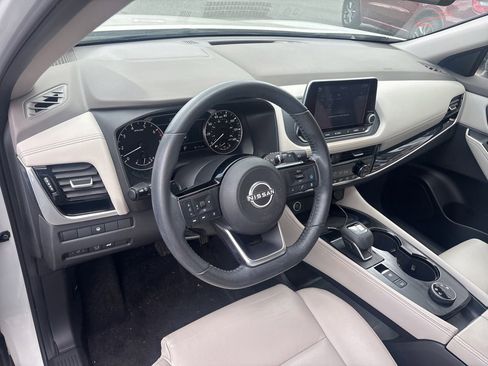 Used 2023 Nissan Rogue SL AWD/4WD image 4