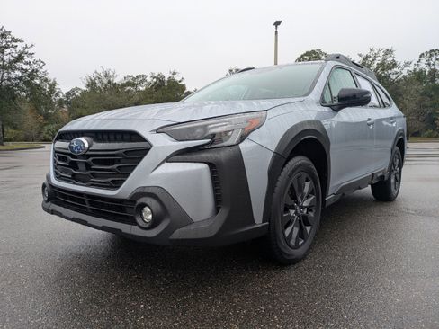 Used 2023 Subaru Outback Onyx Edition image 9