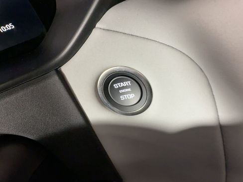 New 2026 Land Rover Range Rover Velar S image 24