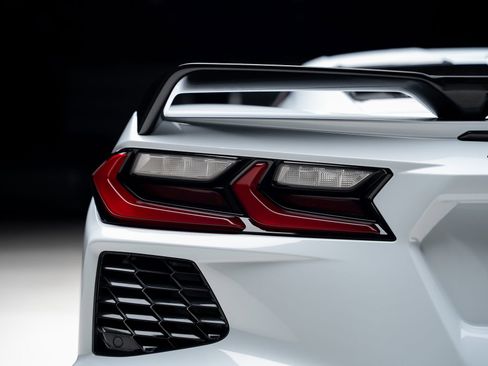 Used 2023 Chevrolet Corvette Stingray Premium Cpe w/ Z51 Performance Package RWD image 29