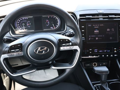 Used 2024 Hyundai Tucson SEL image 17