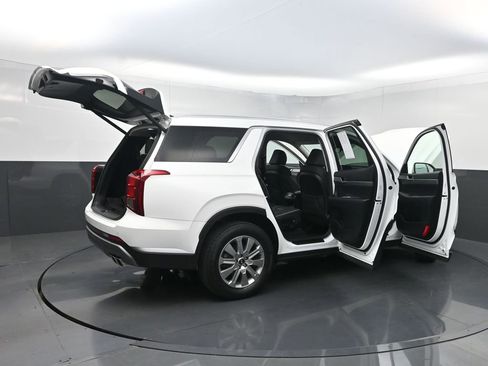 Used 2024 Hyundai Palisade SEL FWD image 40