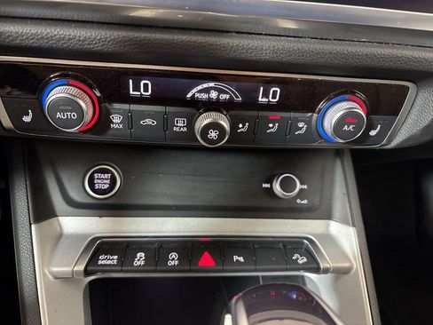 Used 2023 Audi Q3 2.0T Premium image 30