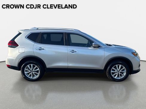 Used 2020 Nissan Rogue SV AWD/4WD image 4