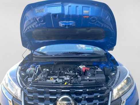 Used 2021 Nissan Kicks SR FWD image 31