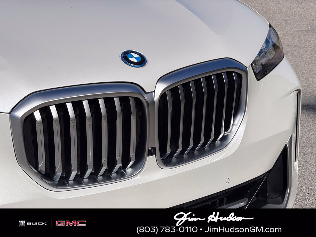 Used 2025 BMW X5 xDrive50e w/ Climate Comfort Package AWD/4WD image 9