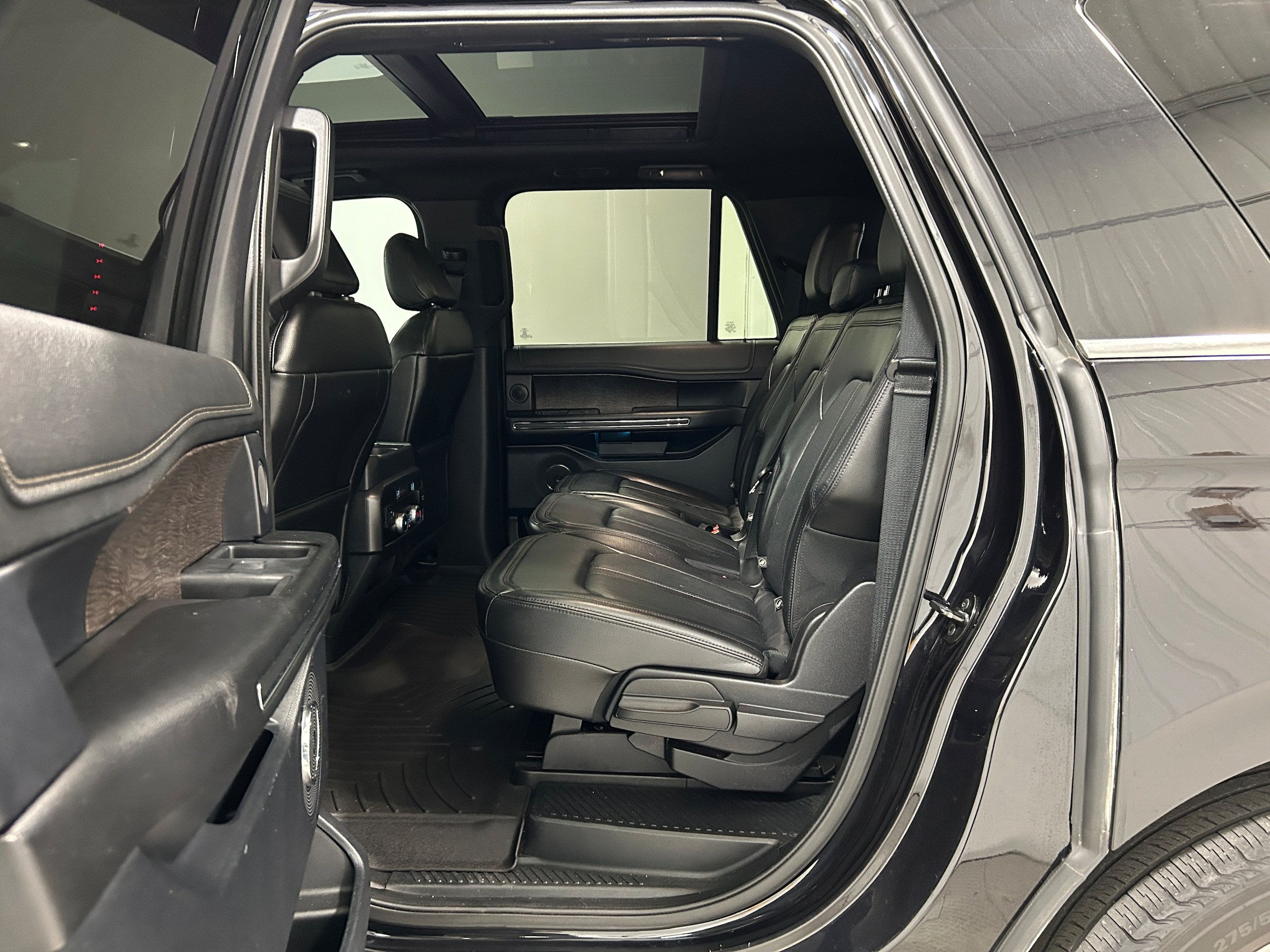 Used 2021 Ford Expedition Max Limited AWD/4WD image 30