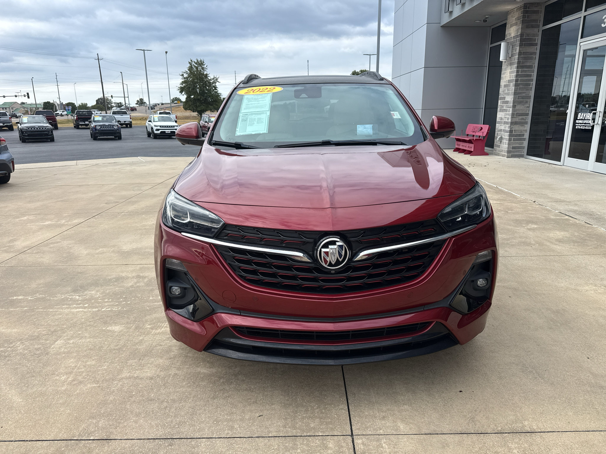 Used 2022 Buick Encore GX Essence w/ Advanced Technology Package FWD image 2