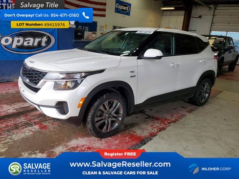 Used 2023 Kia Seltos LX AWD/4WD image 1