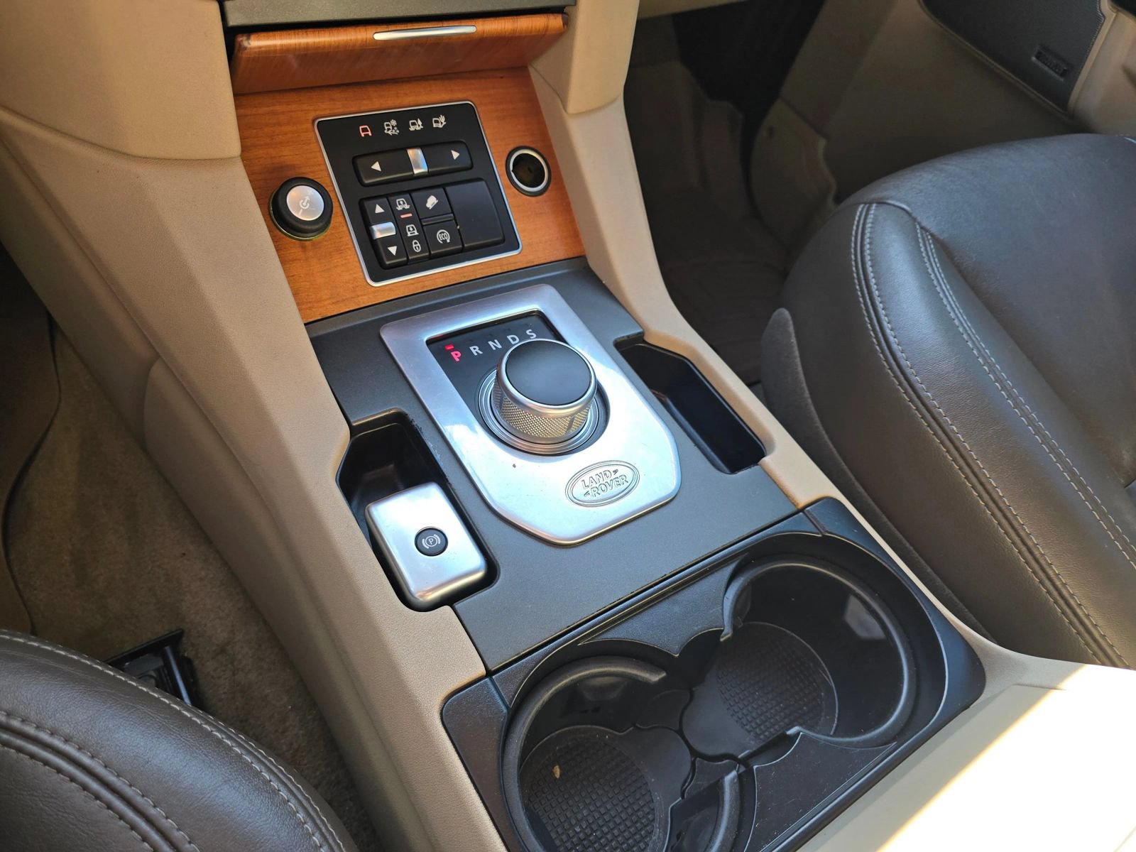 Used 2015 Land Rover LR4 HSE LUX AWD/4WD image 34