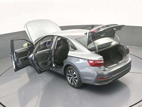 Used 2023 Volkswagen Jetta S image 65